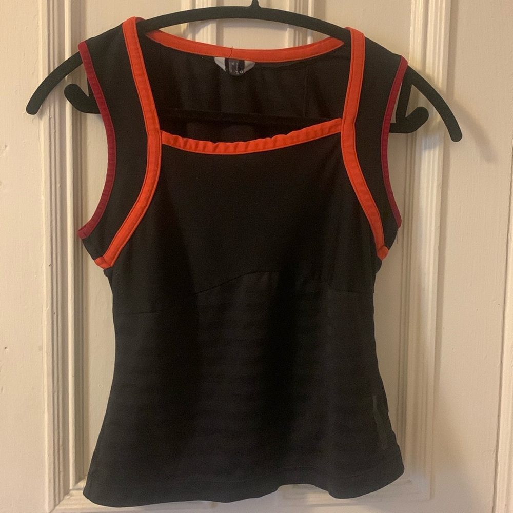 MEXX Workout top with red and orange trim